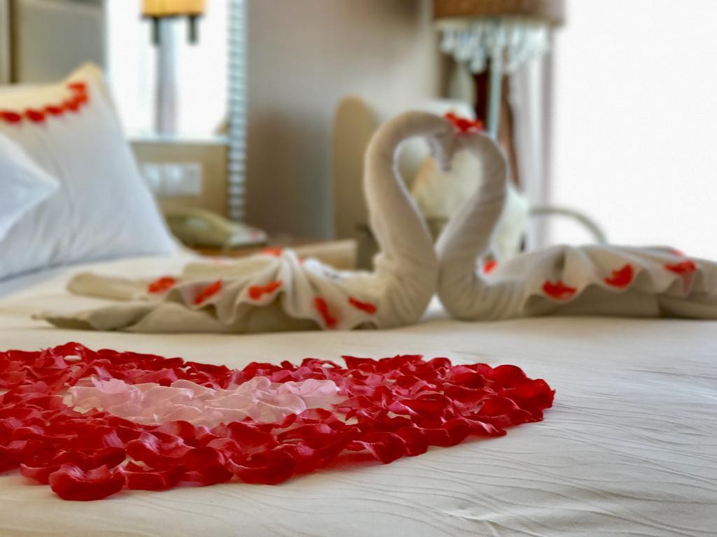 The Center Hotel Weihai Extérieur photo