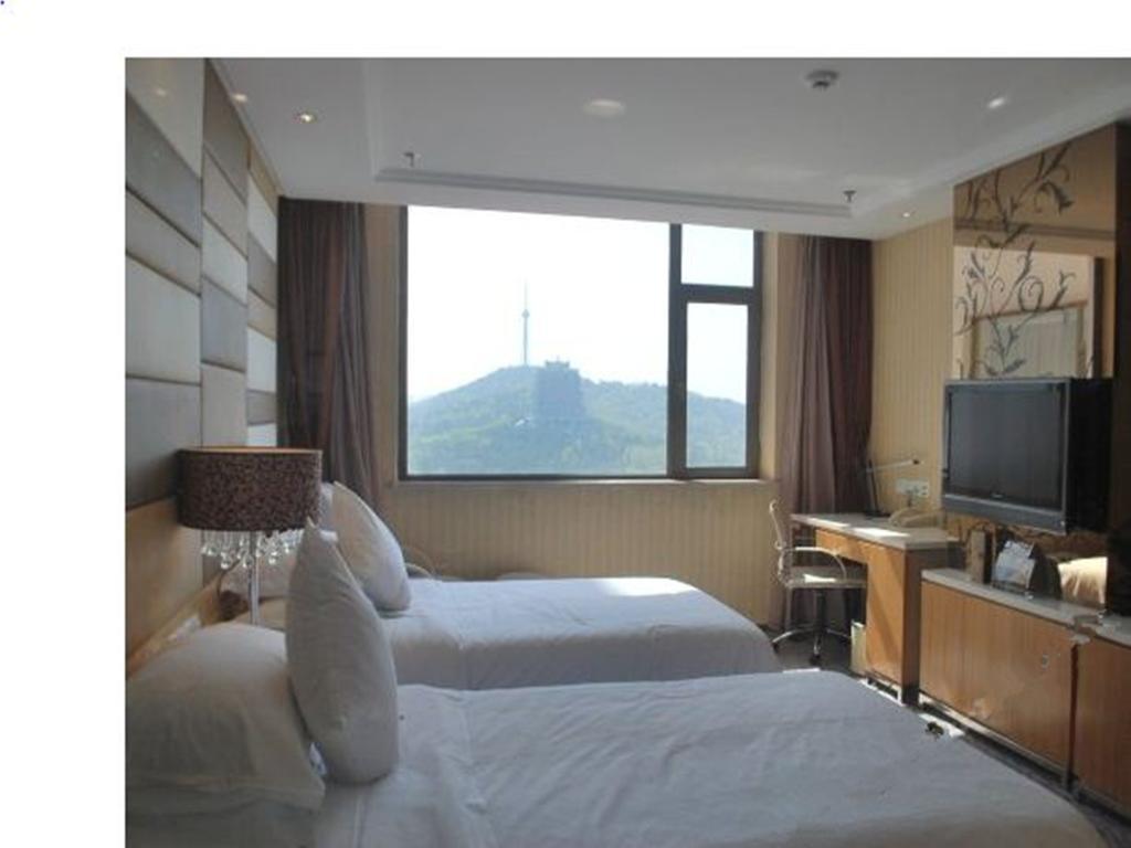 The Center Hotel Weihai Extérieur photo