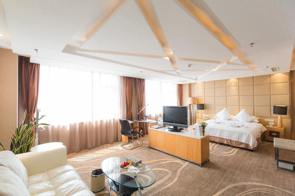 The Center Hotel Weihai Extérieur photo
