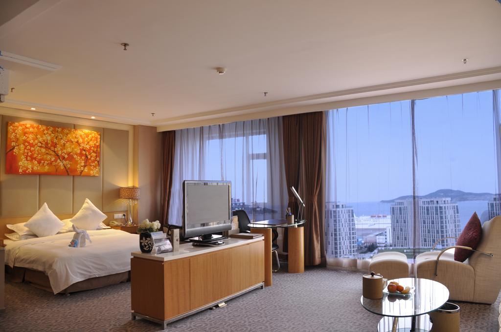 The Center Hotel Weihai Extérieur photo