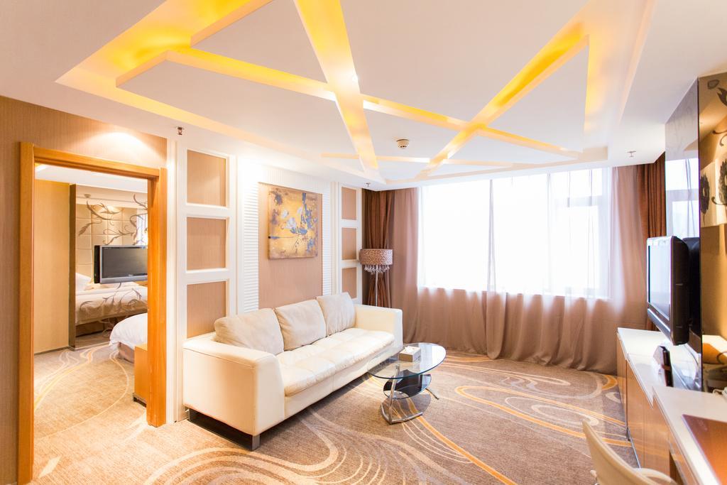 The Center Hotel Weihai Extérieur photo
